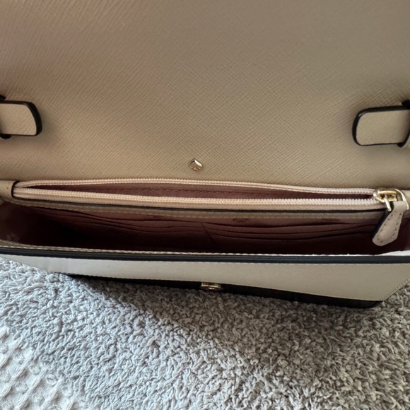 Kate Spade Crossbody - Picture 3 of 4